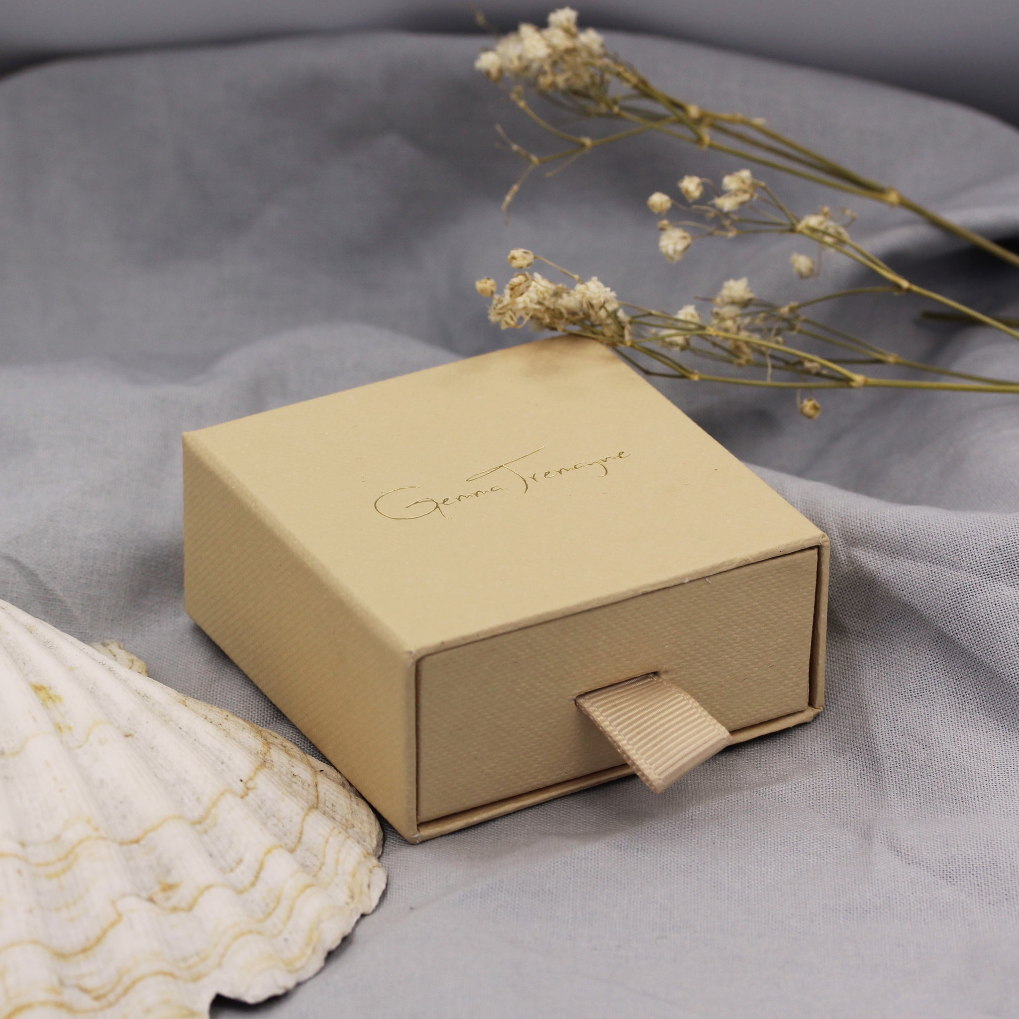 Eco conscious and FSC certified jewellery packaging by Gemma Tremayne Jewellery